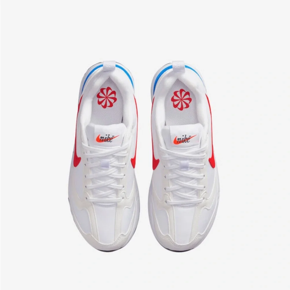 Nike Air Max Dawn
Boys' Grade School - Picture 4 of 5